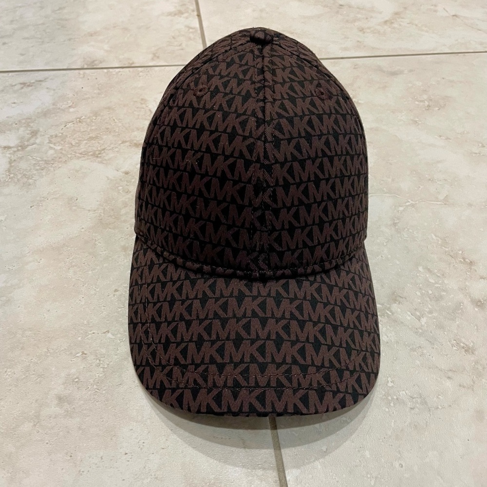 Michael Kors Black and Brown Monogram Cap NWT